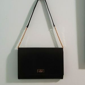 Kate Spade shoulder bag in very good condition .